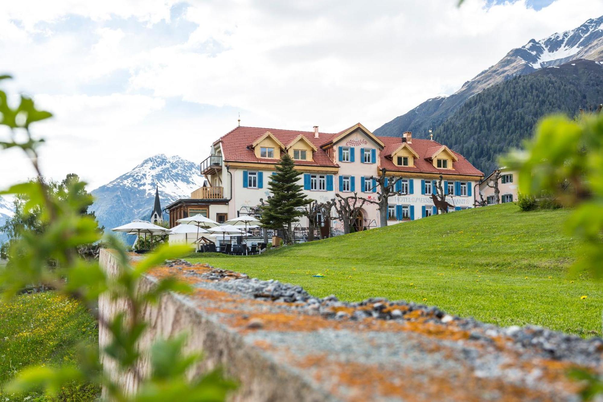 Meisser Hotel "Superior" Guarda Buitenkant foto