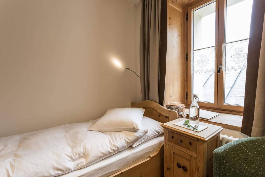 Meisser Hotel "Superior" Guarda Buitenkant foto