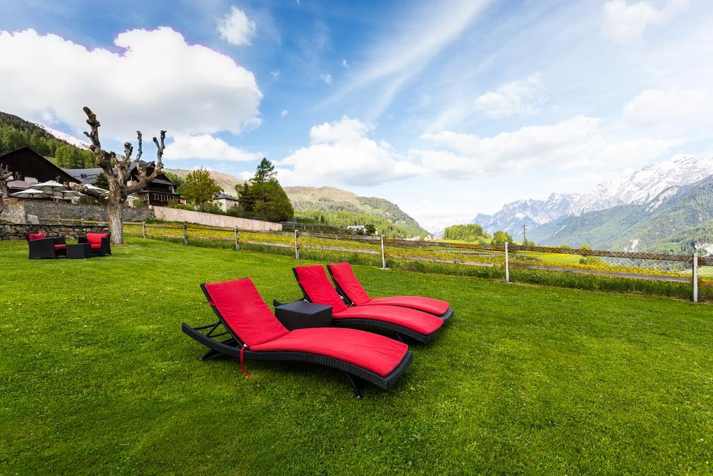 Meisser Hotel "Superior" Guarda Buitenkant foto